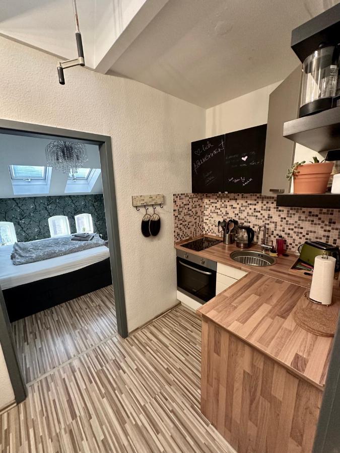 Apartment Zum Gruenen Hirsch Inkl. Parkplatz Erfurt Esterno foto